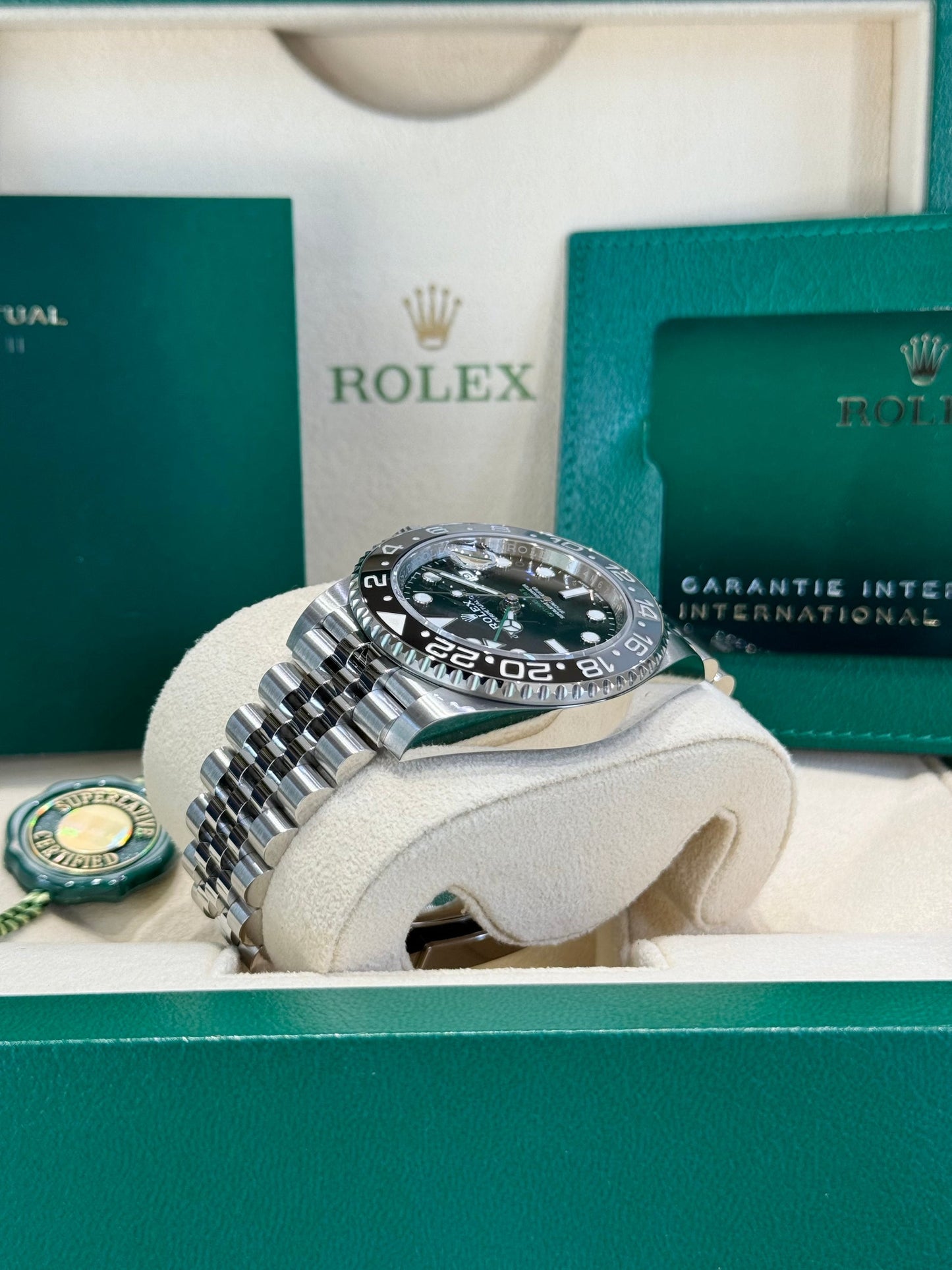 “Bruce Wayne” Edition | 43mm Quartz | Black & Blue Bezel | Full Black Finish 0057