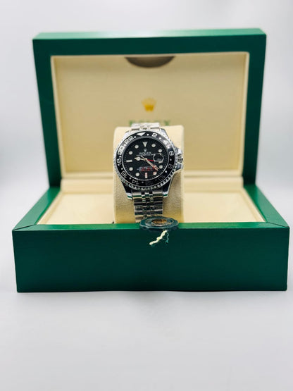 “Bruce Wayne” Edition | 43mm Quartz | Black & Blue Bezel | Full Black Finish 0057