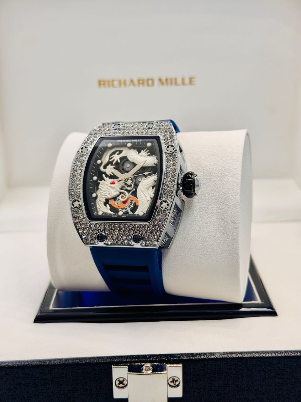 Dragon Fusion Timepieces – Futuristic Design Meets Fierce Elegance